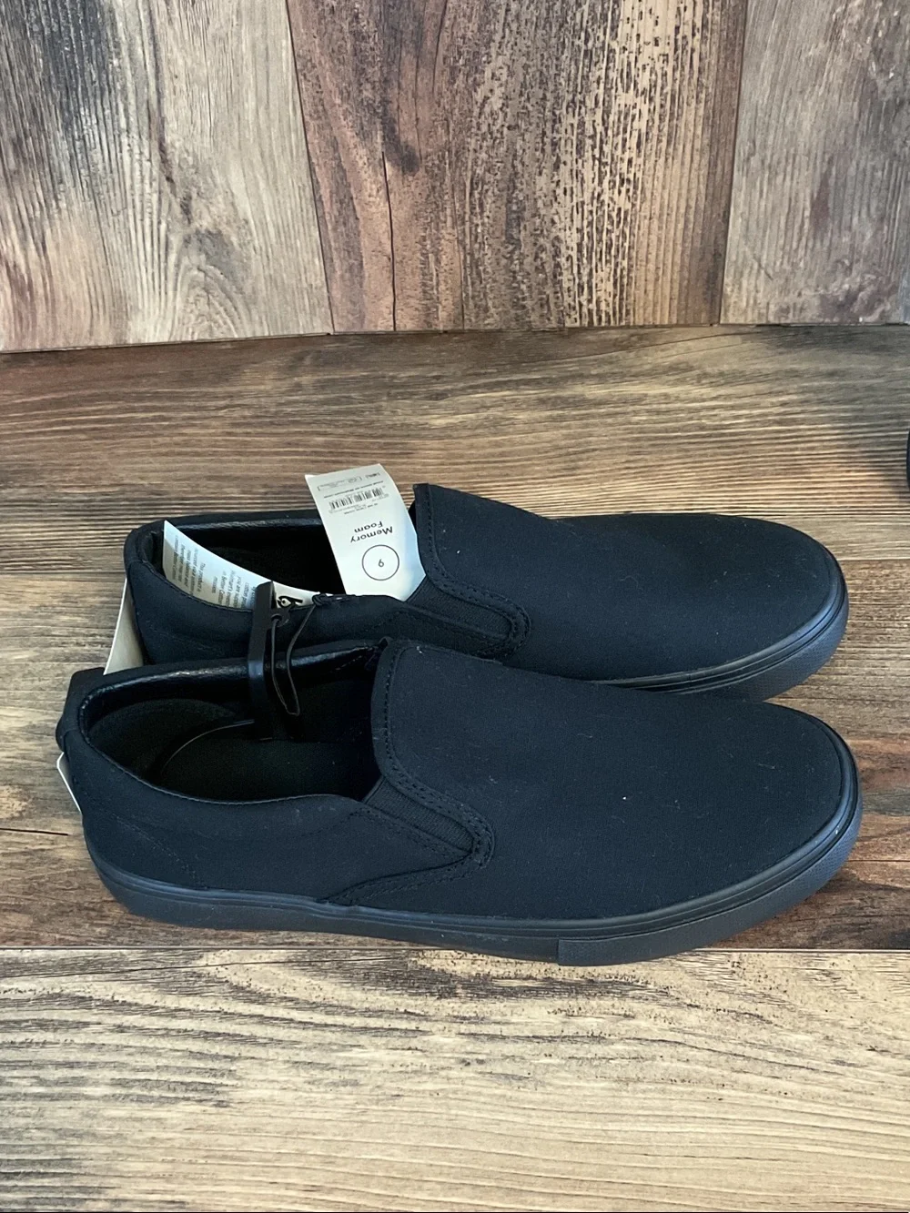 No Boundaries Black Slip-On Men's Casual Shoes NWT 9